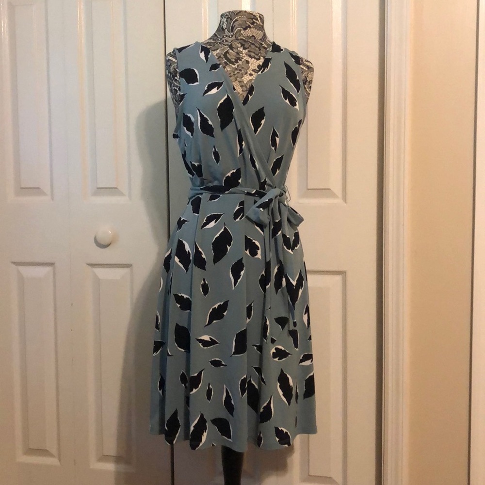 🤩 The Loft Dress size Medium